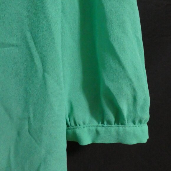 H&M | size 8 | Green Sheer Long Sleeve Button-Up Blouse | NWOT - Picture 7 of 16